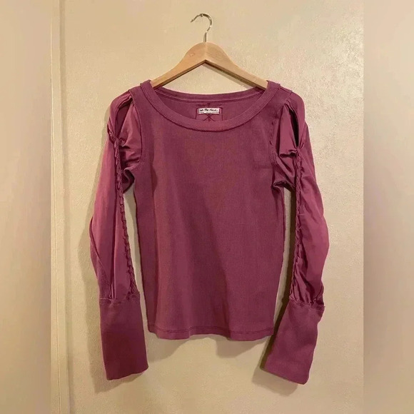 Free People women’s Daisy Chain cuffed tee size M - Picture 1 of 4